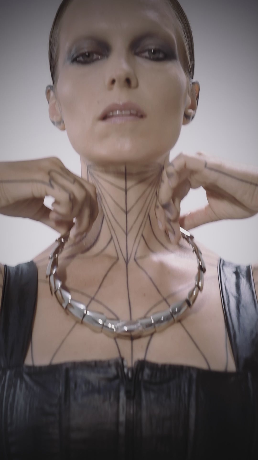 Armadillo Tech Choker by Costume Therapy - Psylo